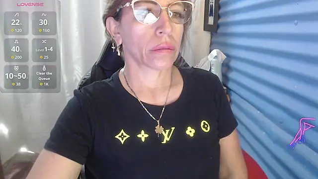 Snapshot of Chayla_Ruiz chatting on 06-07-26, 03:49 Chayla Ruiz online show from 06-07-26, 03:49