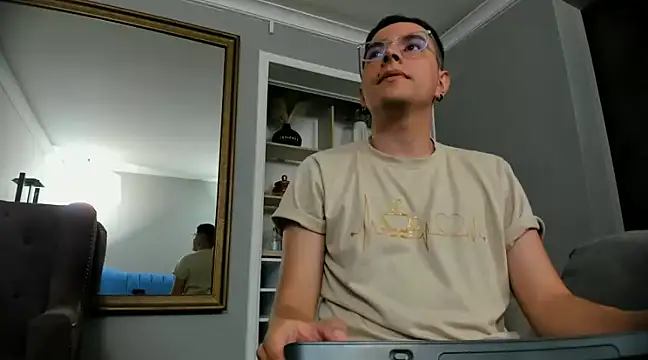 Jhoan saenz online show from 12-04-24, 06:28