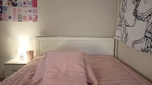 Snapshot of LisaSweetie chatting on 02-02-26, 04:27 LisaSweetie online show from 02-02-26, 04:27