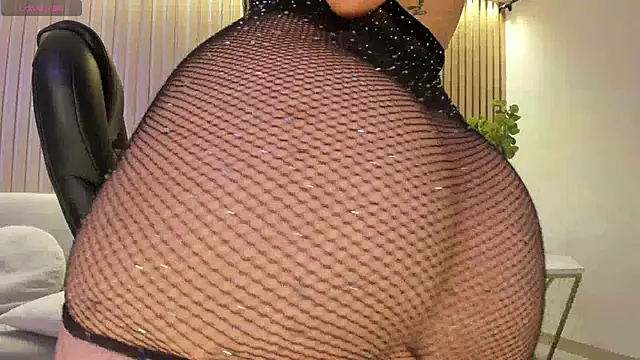 Snapshot of JadeEvansX chatting on 02-20-25, 08:47 JadeEvansX online show from 02-20-25, 08:47