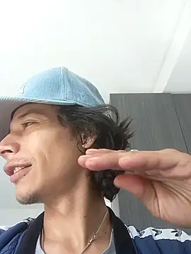 swagbabysk8 online show from 01-14-26, 04:56