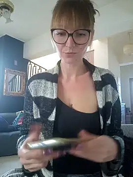 MissMialicious online show from 02-28-25, 02:53