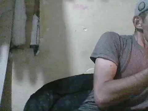 Snapshot of MarsWood chatting on 10-12-25, 09:08 MarsWood online show from 10-12-25, 09:08