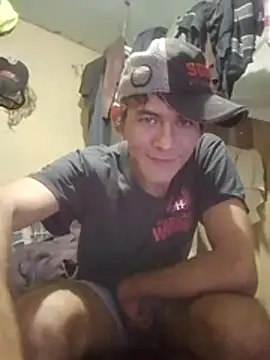 Snapshot of MarsWood chatting on 11-30-25, 01:04 MarsWood online show from 11-30-25, 01:04