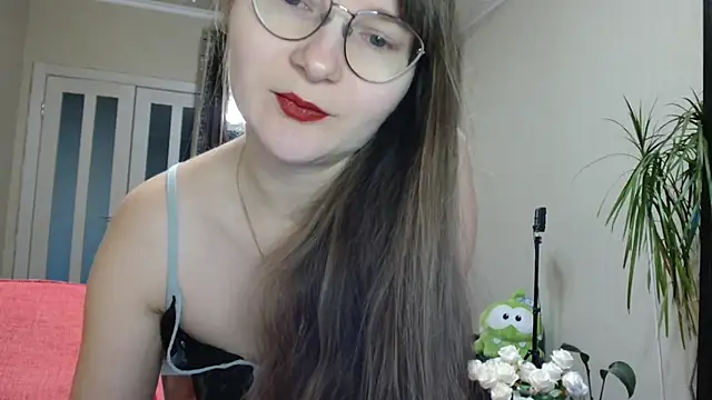 KiraGoldens online show from 11-04-25, 05:39