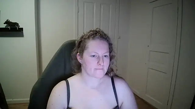 Girlnina-1995 online show from 12-12-24, 07:37