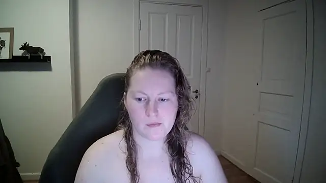 Girlnina-1995 online show from 12-31-24, 11:09