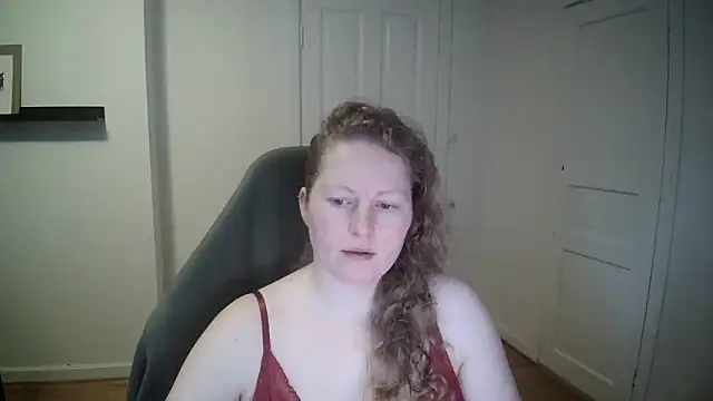 Girlnina-1995 online show from 01-13-25, 10:03