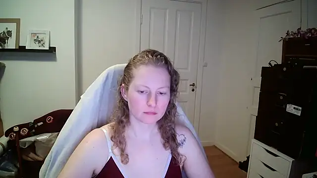 Girlnina-1995 online show from 02-12-26, 12:00