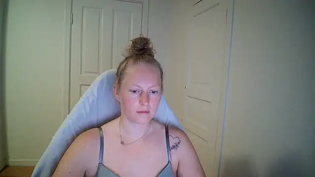 Girlnina-1995 online show from 07-14-26, 05:56