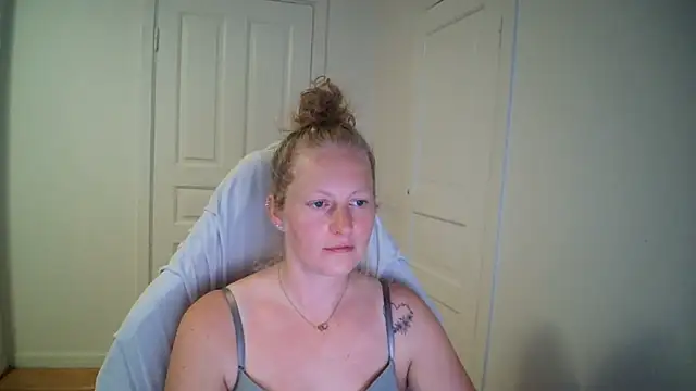 Girlnina-1995 online show from 07-14-26, 11:49