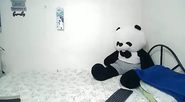 rihanna22 online show from 02-08-25, 02:27