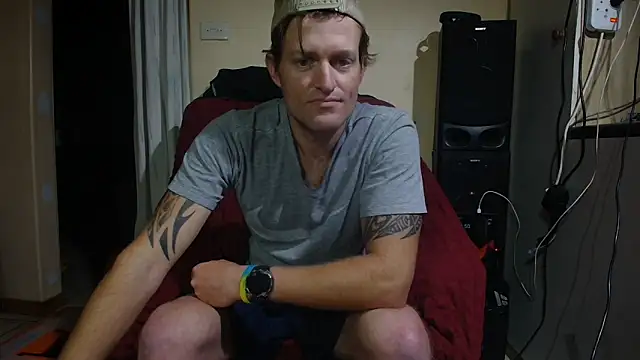 Snapshot of the-billy-blue chatting on 06-13-26, 06:50 the-billy-blue online show from 06-13-26, 06:50