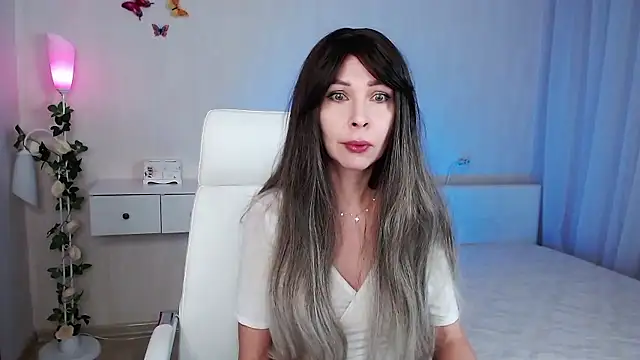 Snapshot of wendifoste chatting on 12-06-24, 07:45 wendifoste online show from 12-06-24, 07:45