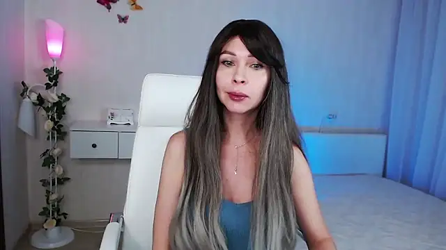 Snapshot of wendifoste chatting on 12-10-24, 10:05 wendifoste online show from 12-10-24, 10:05