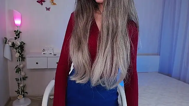 Snapshot of wendifoste chatting on 12-18-24, 10:24 wendifoste online show from 12-18-24, 10:24