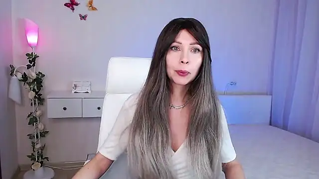 Snapshot of wendifoste chatting on 12-20-24, 09:28 wendifoste online show from 12-20-24, 09:28