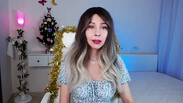 Snapshot of wendifoste chatting on 12-25-24, 08:07 wendifoste online show from 12-25-24, 08:07