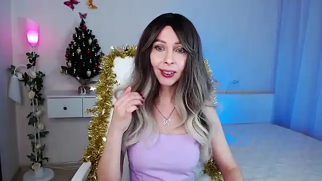 Snapshot of wendifoste chatting on 12-27-24, 09:32 wendifoste online show from 12-27-24, 09:32