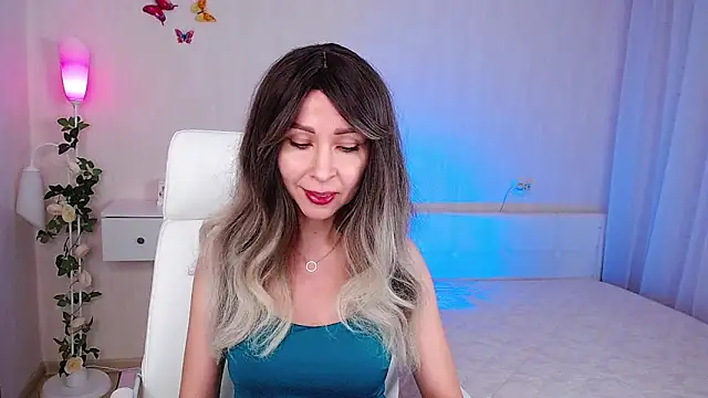 Snapshot of wendifoste chatting on 01-24-25, 07:18 wendifoste online show from 01-24-25, 07:18