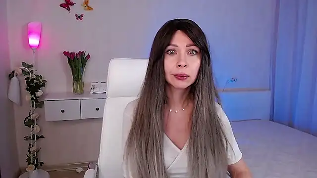 Snapshot of wendifoste chatting on 02-19-25, 09:03 wendifoste online show from 02-19-25, 09:03