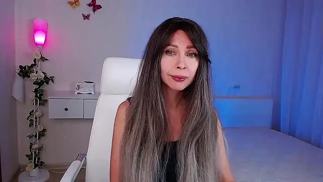 Snapshot of wendifoste chatting on 10-23-25, 04:39 wendifoste online show from 10-23-25, 04:39