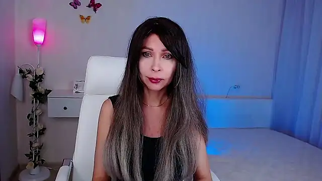 Snapshot of wendifoste chatting on 11-27-25, 06:21 wendifoste online show from 11-27-25, 06:21