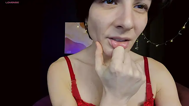 LorenDaze online show from 02-18-25, 05:21