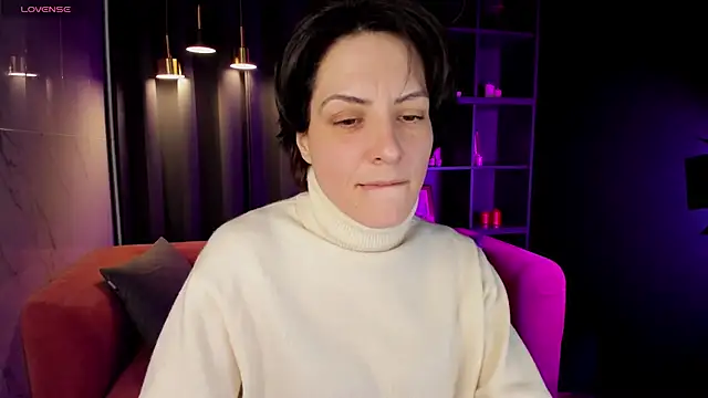 LorenDaze online show from 03-07-25, 05:06