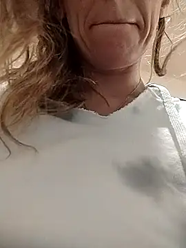 eatmeplease44 online show from 09-09-25, 09:36