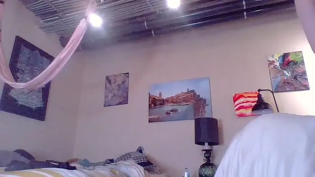 eatmeplease44 online show from 03-24-26, 04:23