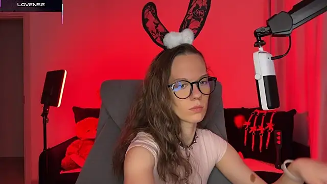 DivineBite online show from 10-10-25, 03:44