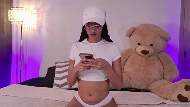 liagirl cute online show from 04-17-26, 12:02