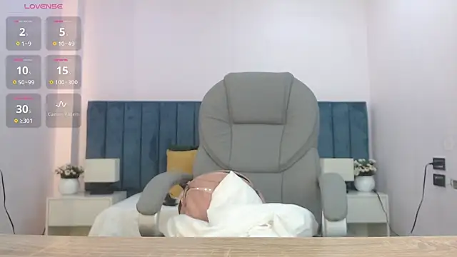 Snapshot of kimara_lion chatting on 11-12-25, 03:07 kimara lion online show from 11-12-25, 03:07