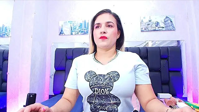 Snapshot of _carolina_fox chatting on 02-26-25, 03:10 carolina fox online show from 02-26-25, 03:10