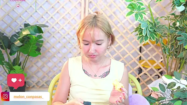 Pinkie Princes online show from 10-28-25, 12:19