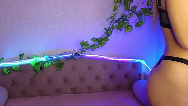 ParadisePleasure  online show from 01-17-25, 01:47