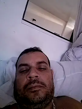 Snapshot of Ben_joseph1976 chatting on 01-06-25, 10:47 Ben joseph1976 online show from 01-06-25, 10:47