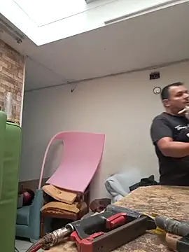 Snapshot of Ben_joseph1976 chatting on 02-18-25, 07:09 Ben joseph1976 online show from 02-18-25, 07:09