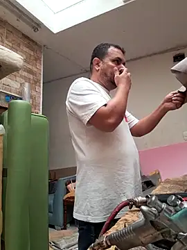 Snapshot of Ben_joseph1976 chatting on 02-21-25, 03:43 Ben joseph1976 online show from 02-21-25, 03:43