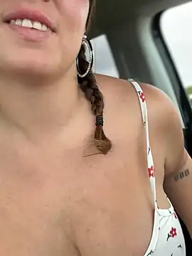 Snapshot of Samantha_official chatting on 02-21-25, 10:39 Samantha official online show from 02-21-25, 10:39