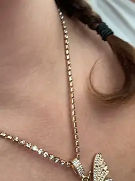 Snapshot of Samantha_official chatting on 02-23-25, 09:33 Samantha official online show from 02-23-25, 09:33