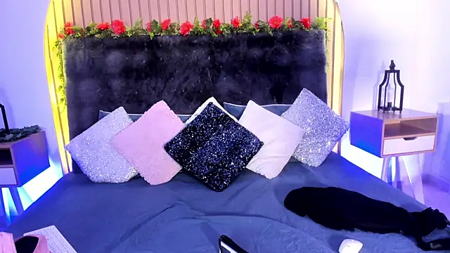 Karlagonzales  online show from 02-12-25, 12:48