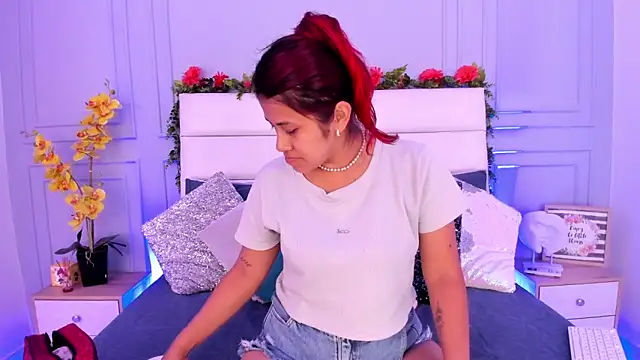 Karlagonzales  online show from 03-10-25, 07:07