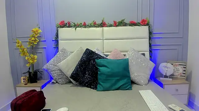 Karlagonzales  online show from 03-11-25, 06:41