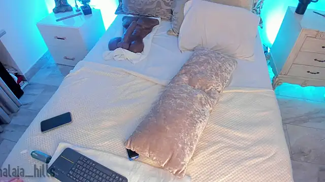 malaia hills online show from 03-21-25, 01:45