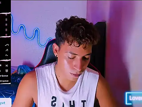 Snapshot of dilan_js chatting on 04-22-26, 11:39 dilan js online show from 04-22-26, 11:39
