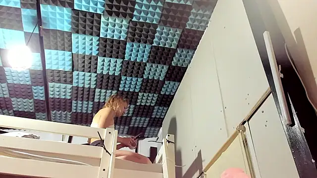 karo123421 online show from 09-11-25, 07:36