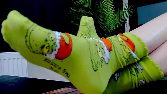 karo123421 online show from 12-18-25, 09:54