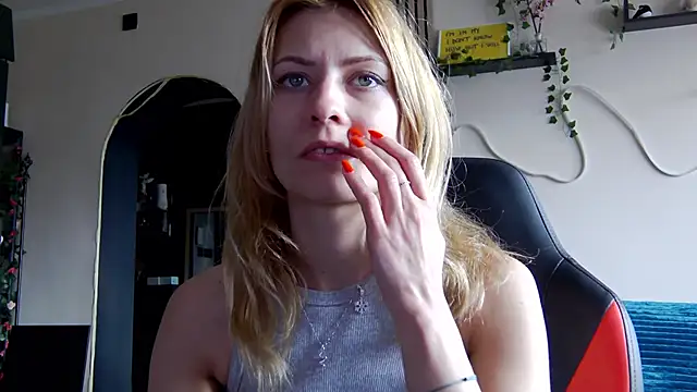 karo123421 online show from 02-26-26, 09:41